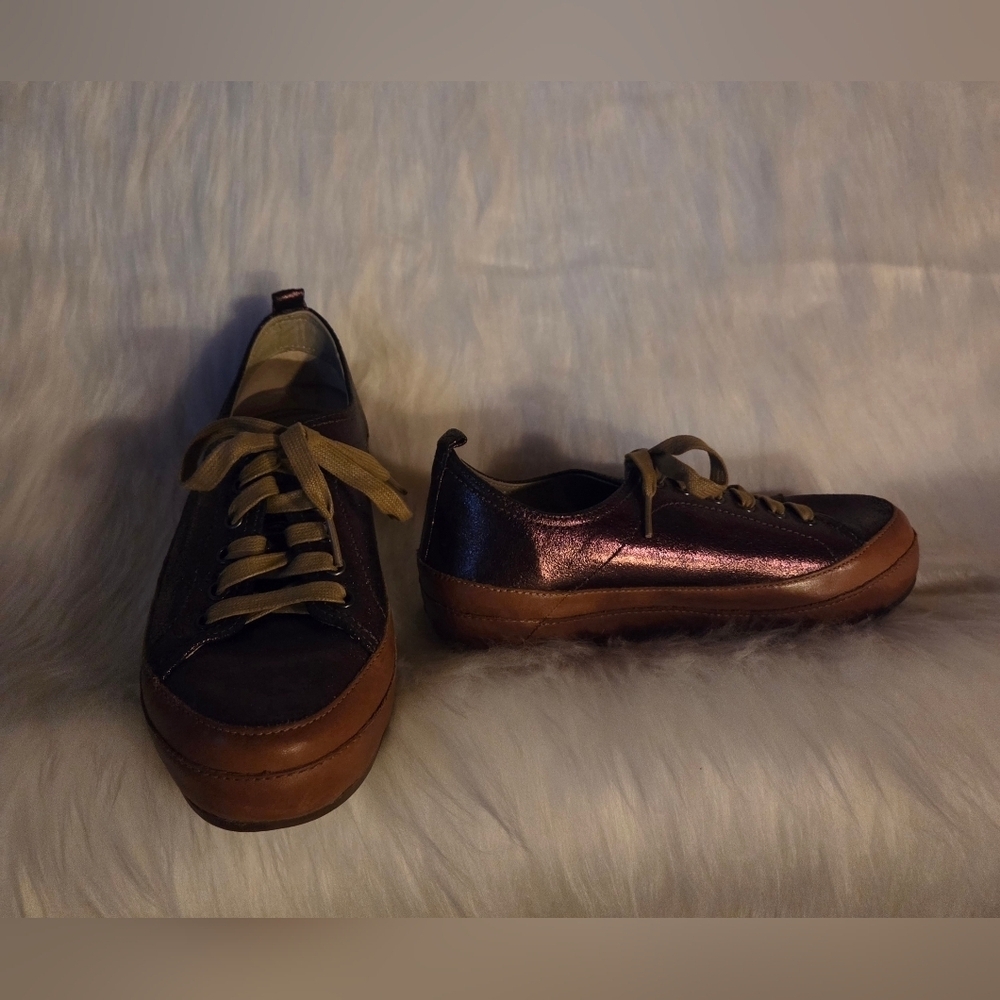 FitFlop Classic Lift Metallic Sneakers